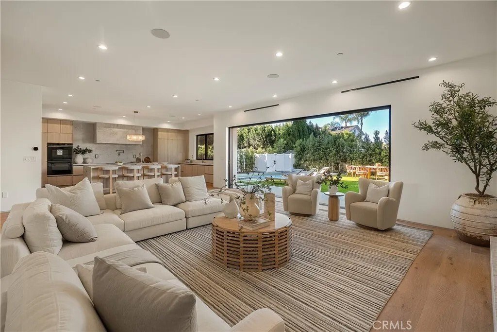 House in Los Angeles, California, United States 3 - 17849752