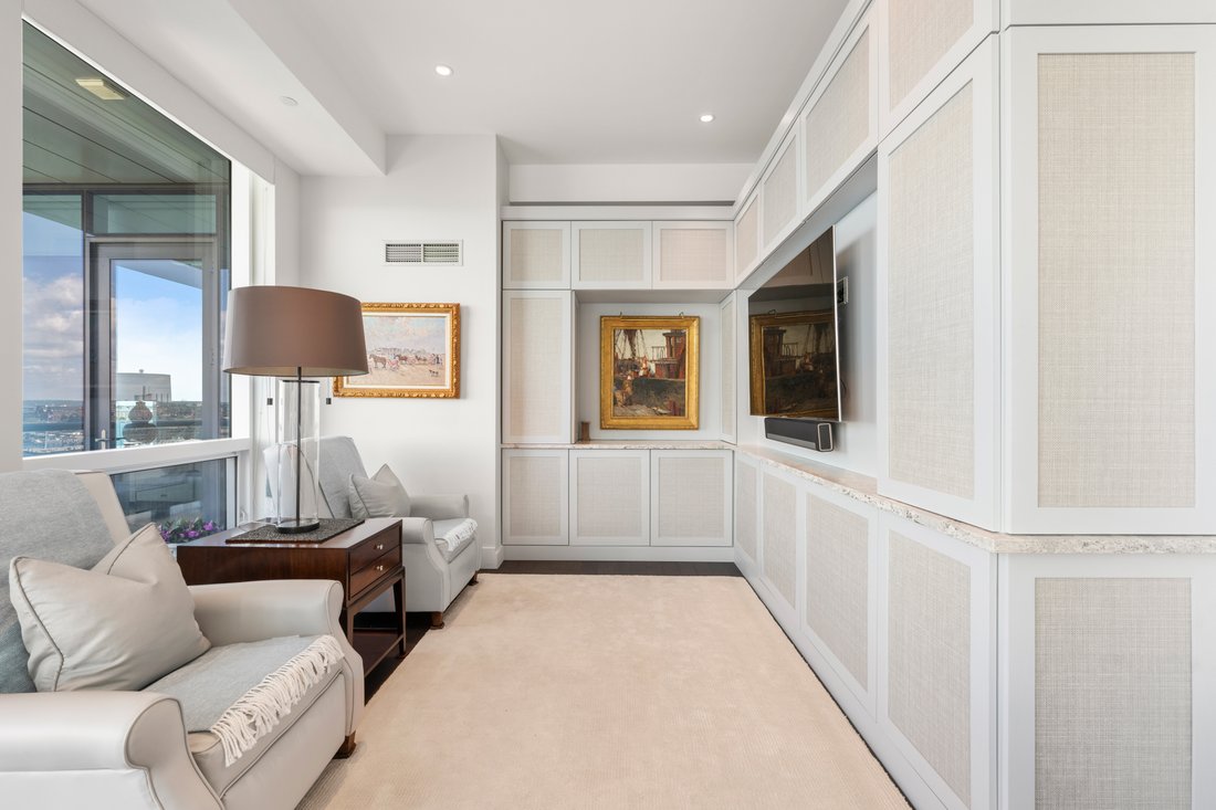 Condo in Boston, Massachusetts, United States 5 - 18089814