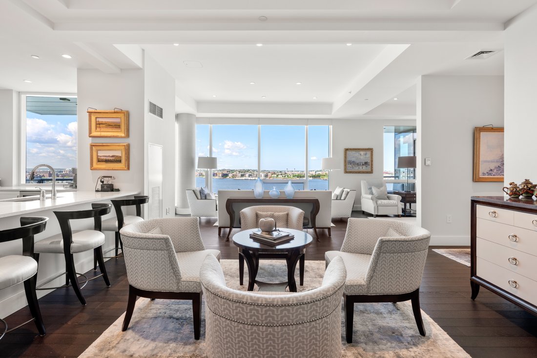 Condo in Boston, Massachusetts, United States 4 - 18089814