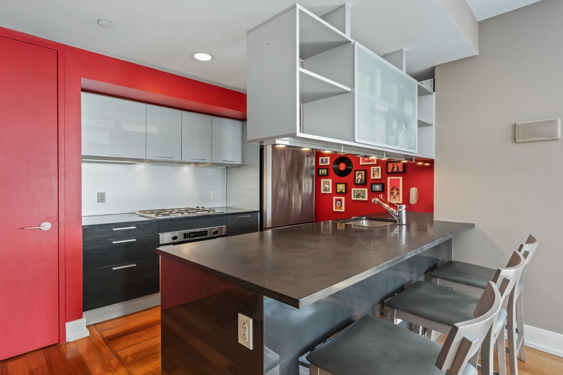 Condo in New York, New York, United States 3 - 18089831