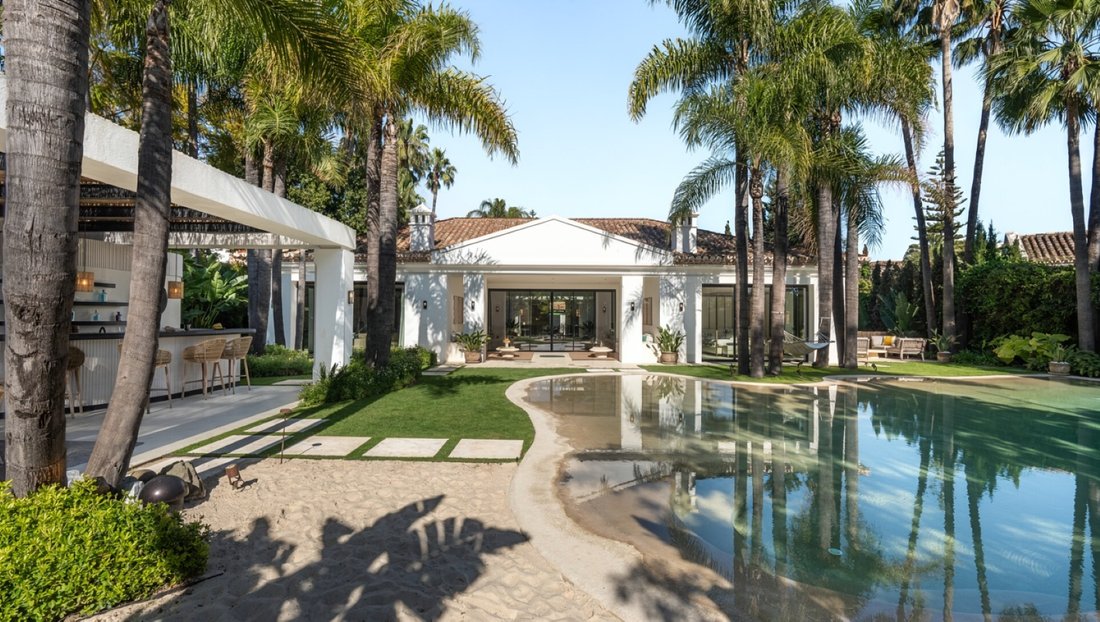 Villa in Marbella, Andalusia, Spain 4 - 18090085