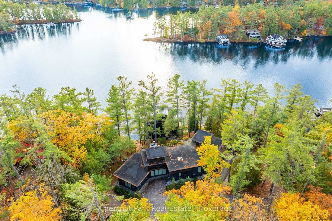 House in Gravenhurst, Ontario, Canada 3 - 18090001