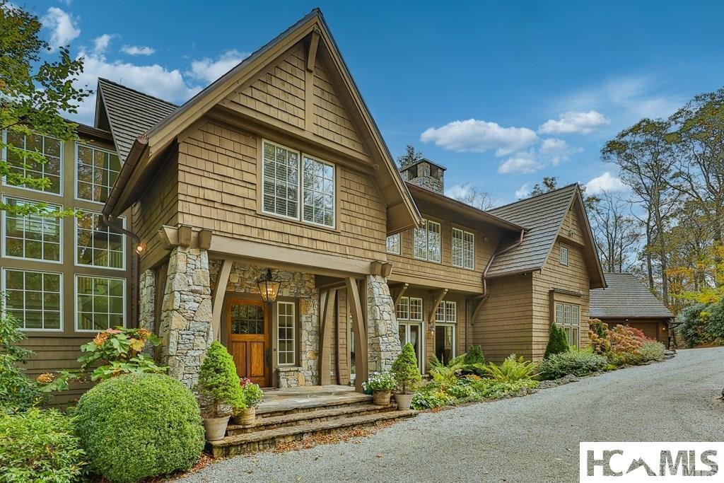 House in Highlands, North Carolina, United States 3 - 18090016