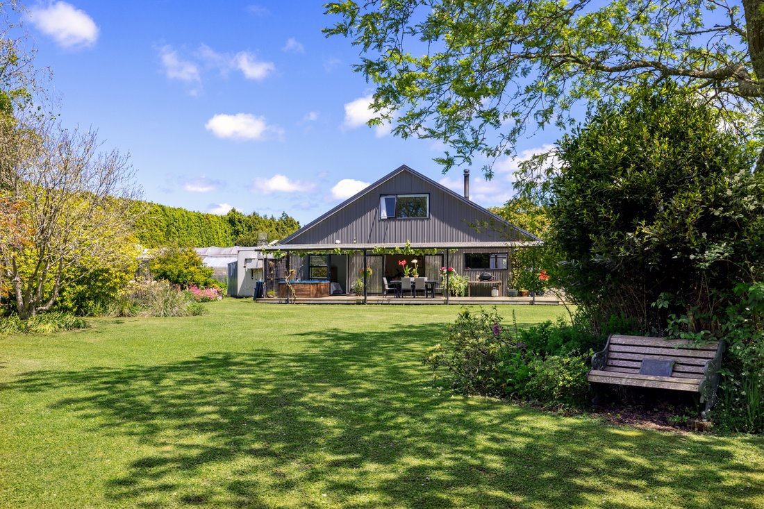 Farm Ranch in Kumeu, Auckland, New Zealand 1 - 16829653