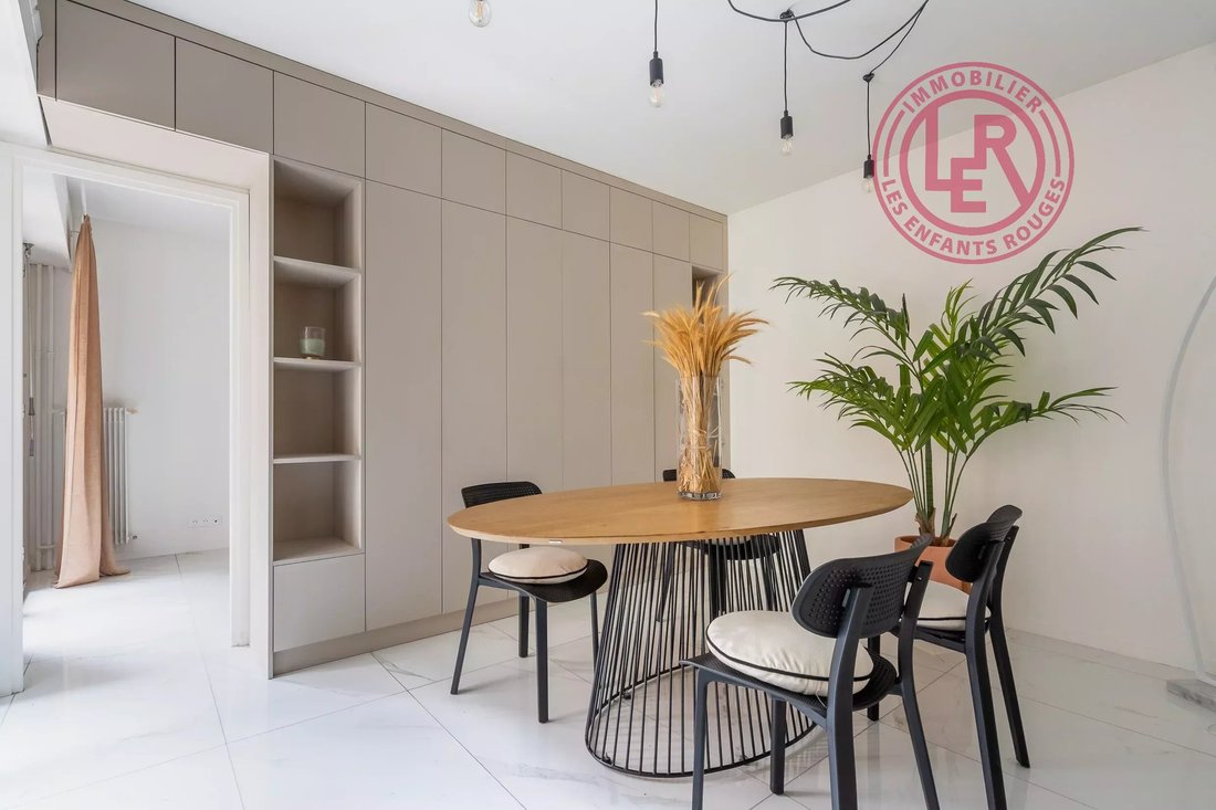 Apartment in Sainte Avoie, Paris 3e Arrondissement, Paris 1 - 17628426
