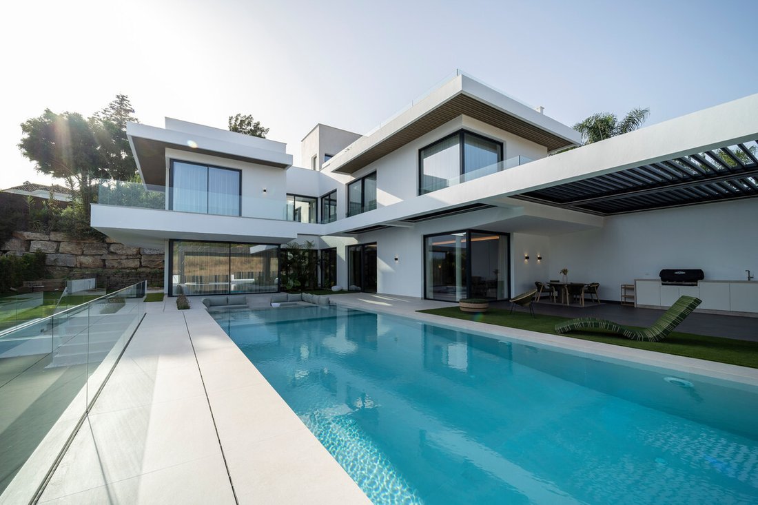 Villa in Estepona, Andalusia, Spain 1 - 18091097