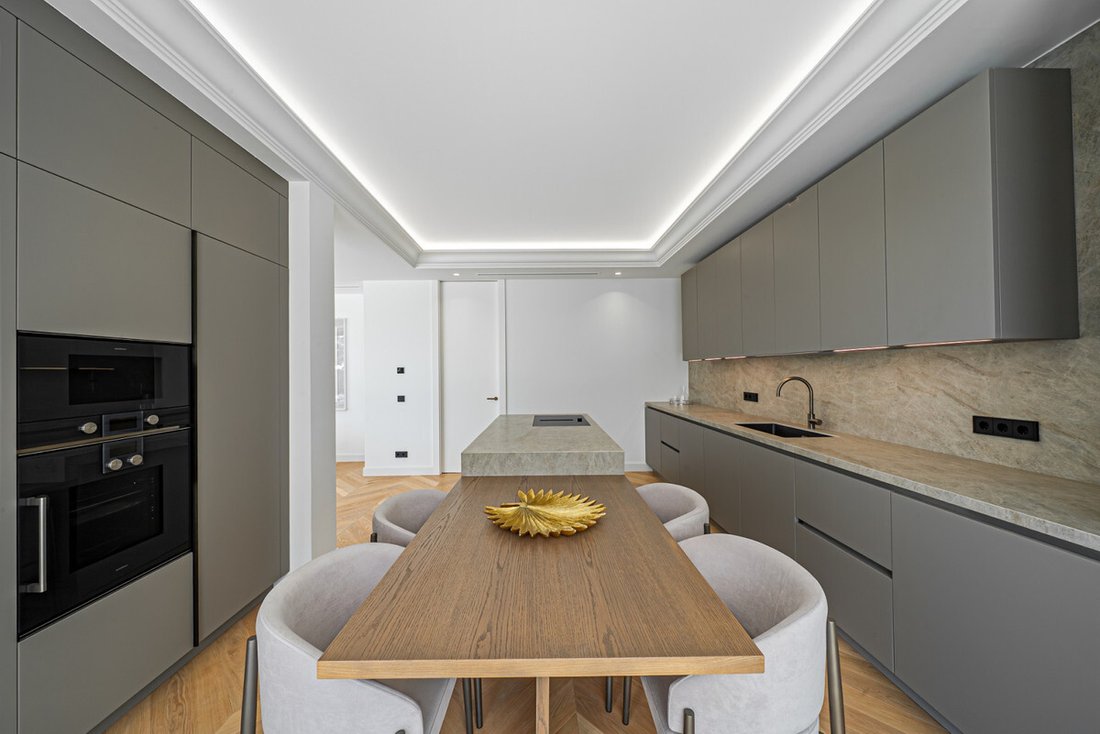 Villa in Marbella, Andalusia, Spain 4 - 18090764