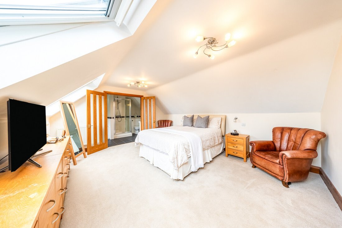 Haus in Knowl Hill, England 4 - 18089851