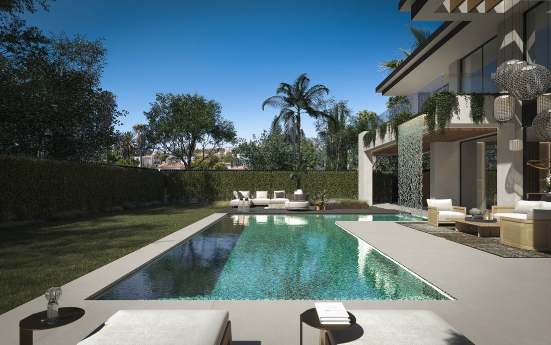 Villa in San Pedro de Alcantara, Andalusia, Spain 2 - 18090775