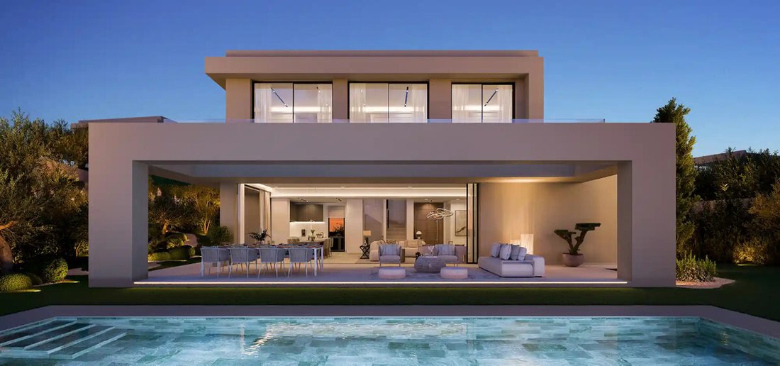 Villa in Benahavis, Andalusia, Spain 2 - 18090840