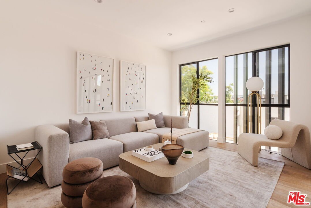 Condo in Los Angeles, California, United States 1 - 18089957