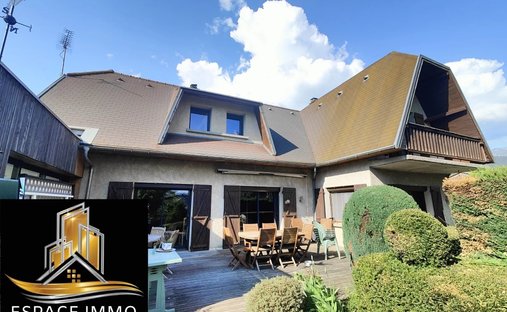 House in Saint-Honore, Auvergne-Rhône-Alpes, France 1