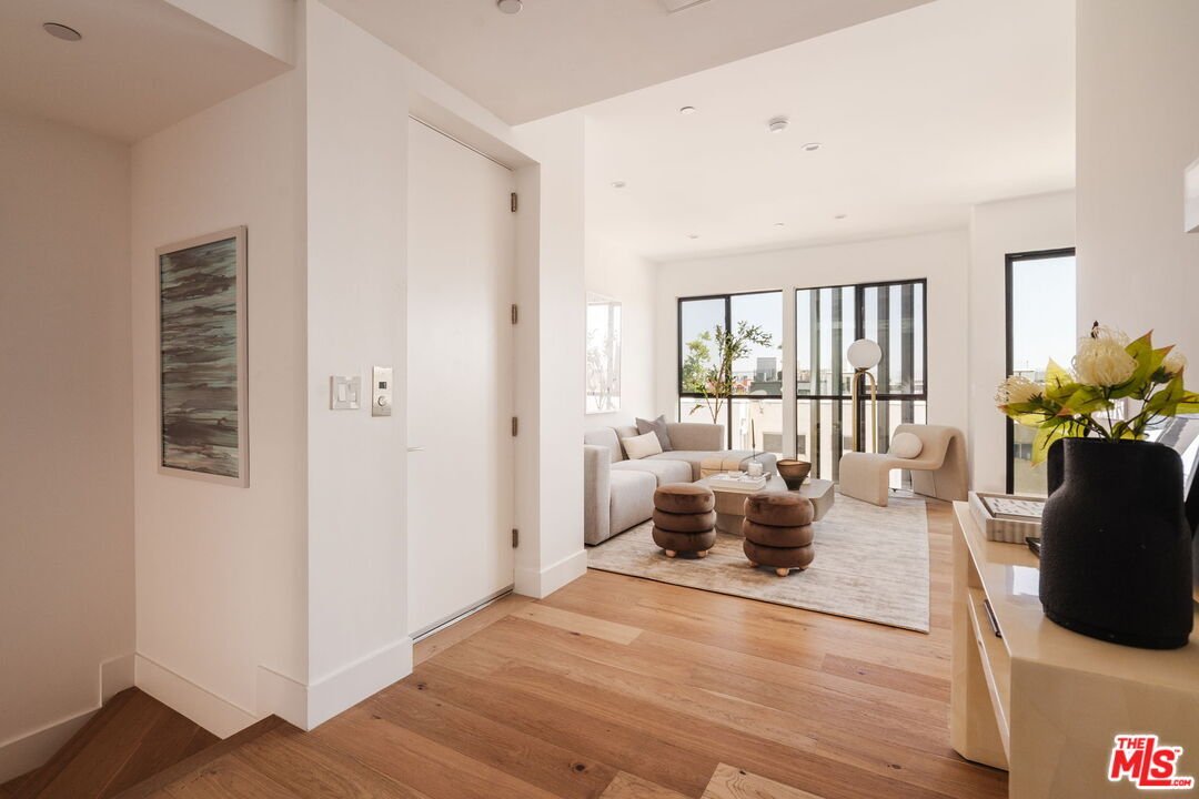 Condo in Los Angeles, California, United States 2 - 18089957