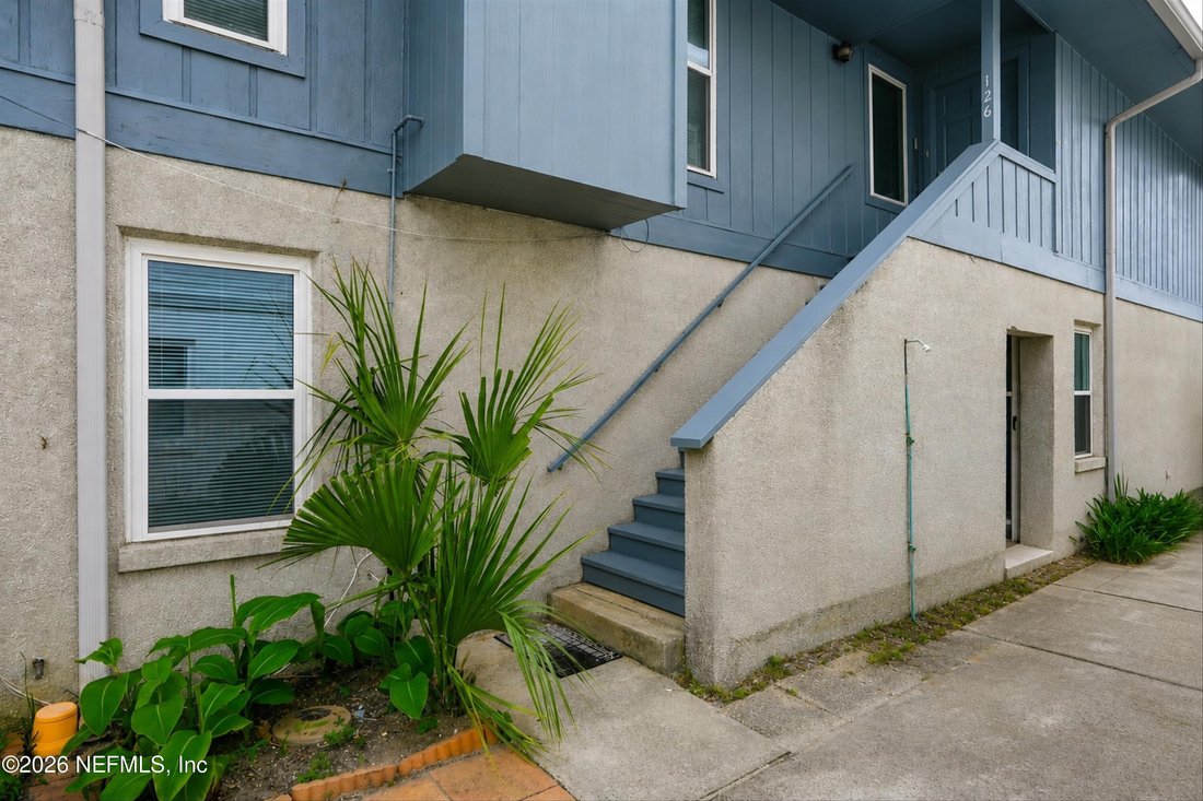 Neptune Beach, Florida, United States 5 - 18090026