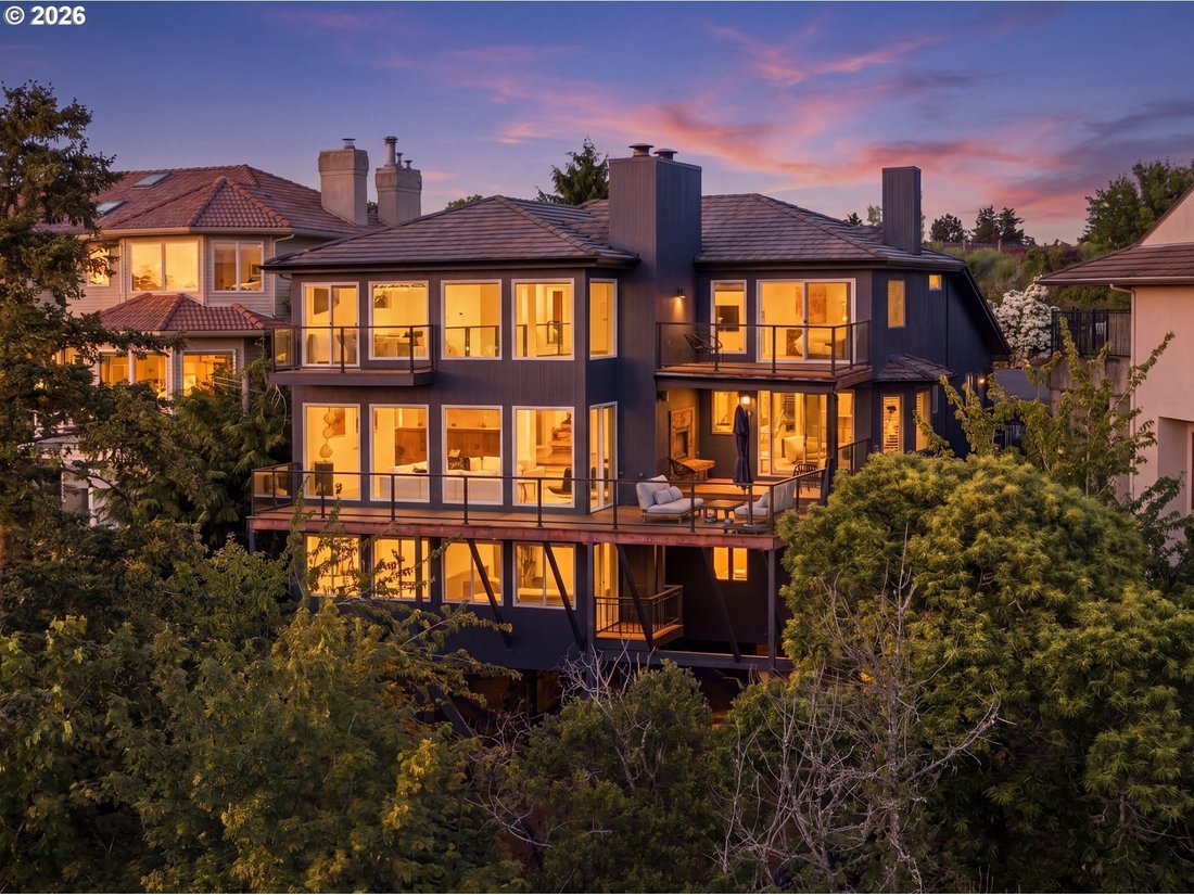 House in Cedar Hills, Oregon, United States 1 - 18090027