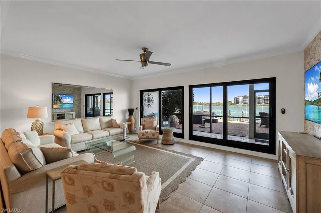 Condo in Naples, Florida, United States 2 - 18089970