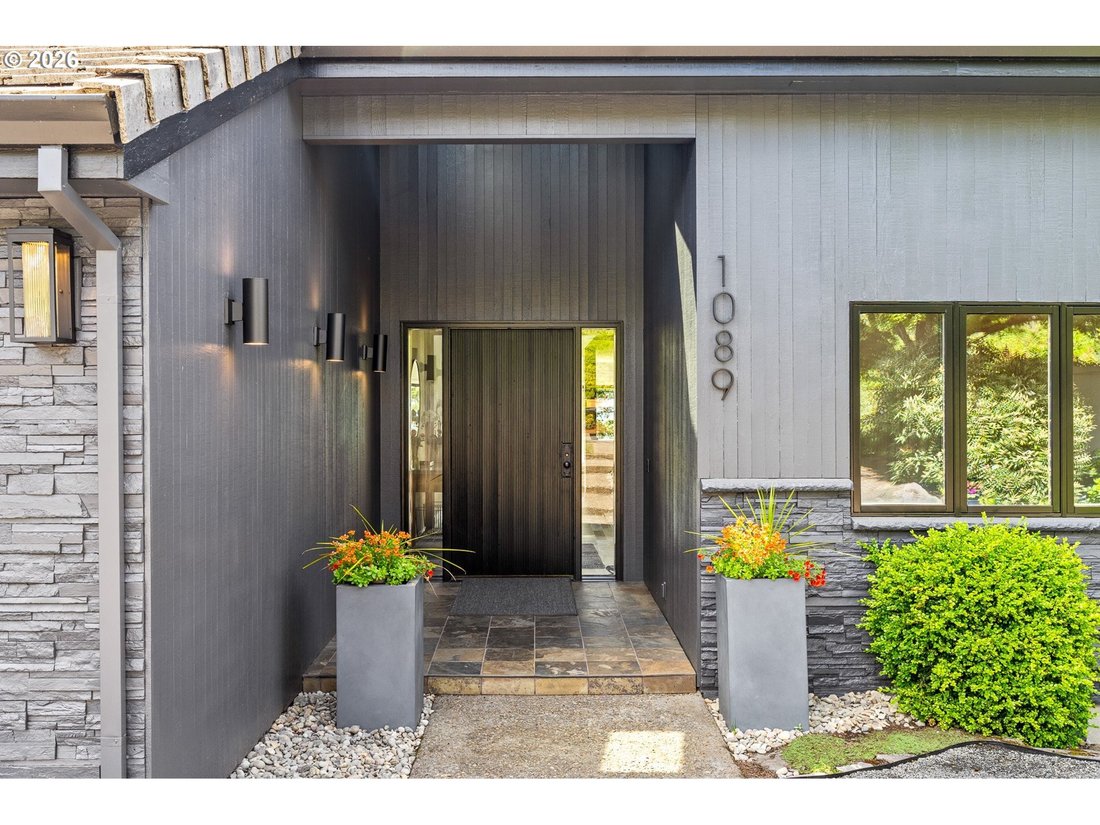 House in Cedar Hills, Oregon, United States 4 - 18090027