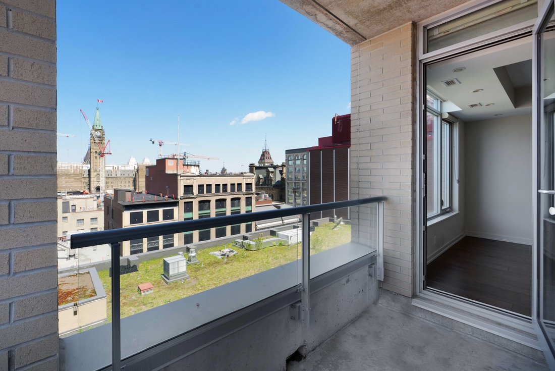 Condo in Ottawa, Ontario, Canada 3 - 15409566