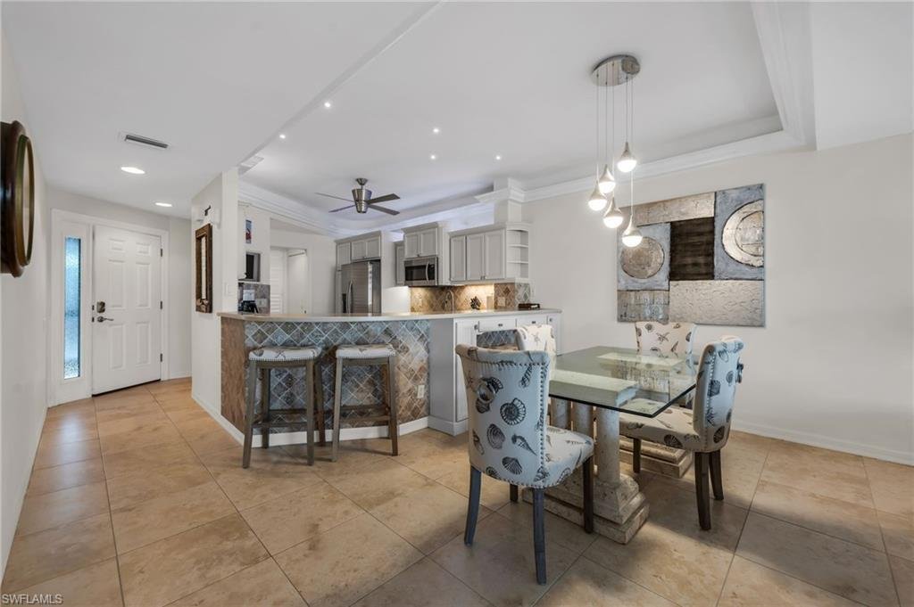 Condo in Naples, Florida, United States 5 - 18089970