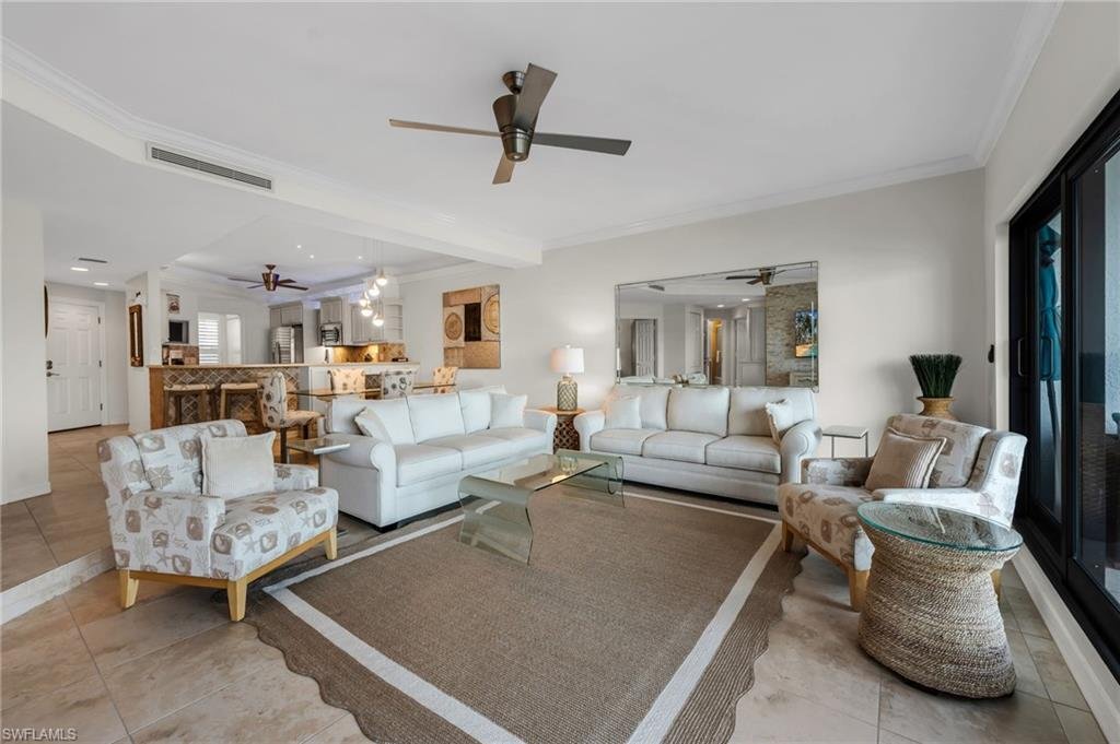 Condo in Naples, Florida, United States 3 - 18089970