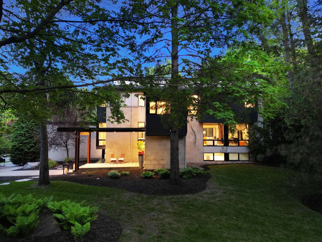 House in Ottawa, Ontario, Canada 3 - 18089931