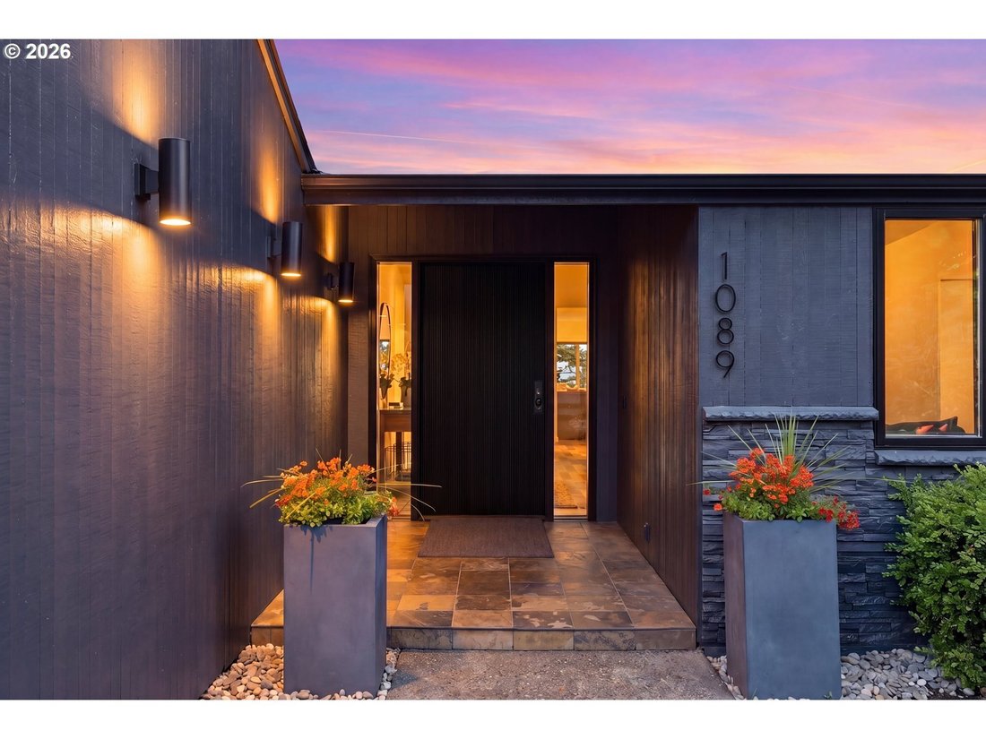 House in Cedar Hills, Oregon, United States 3 - 18090027