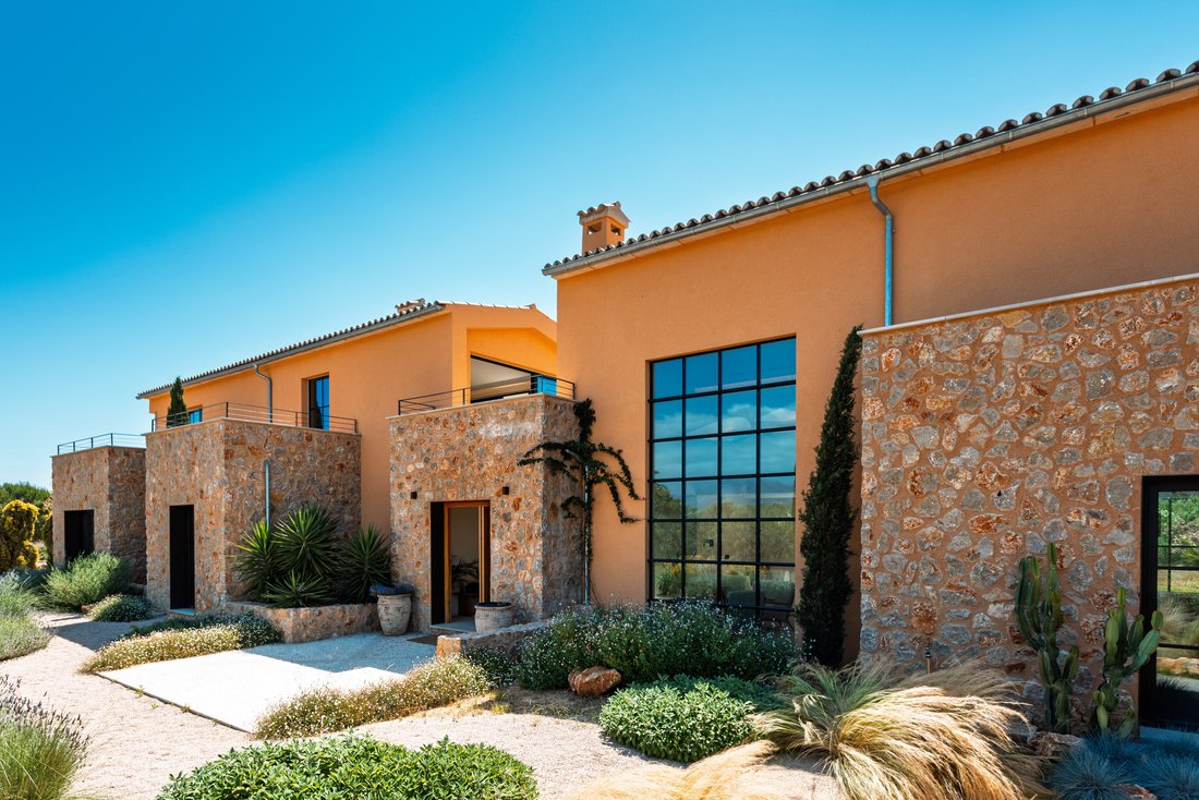 Villa in Santa Maria del Cami, Balearic Islands, Spain 1 - 18090223