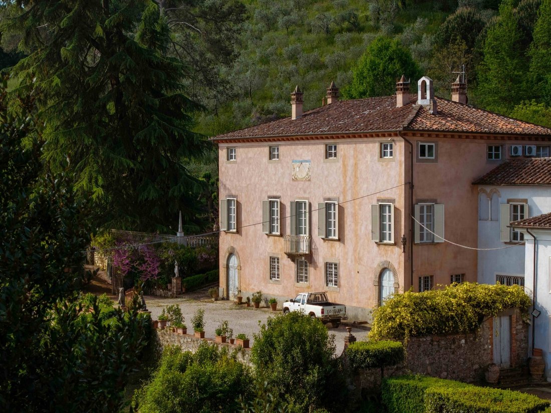 Villa in Saint Mary del Giudice - San Lorenzo a Vaccoli, Lucca, Tuscany 1 - 18090081