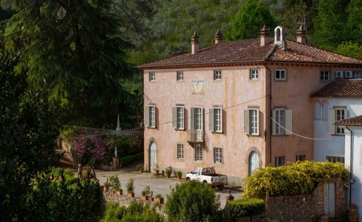 Villa in Saint Mary del Giudice - San Lorenzo a Vaccoli, Lucca, Tuscany 1