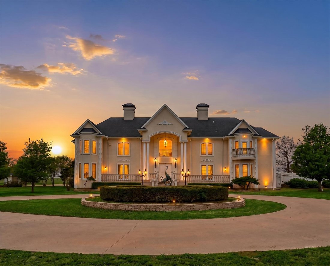 House in Gainesville, Texas, United States 1 - 18090035