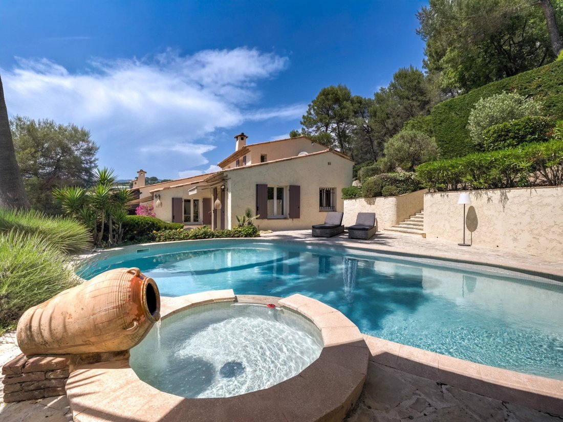 Villa in Sud, La Gaude, France 3 - 18090121