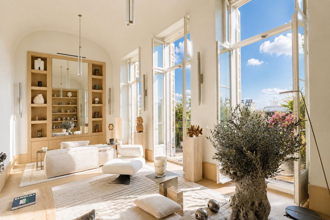Apartment in La Fourche-Guy Môquet, Paris 17e Arrondissement, Paris 1 - 18090125