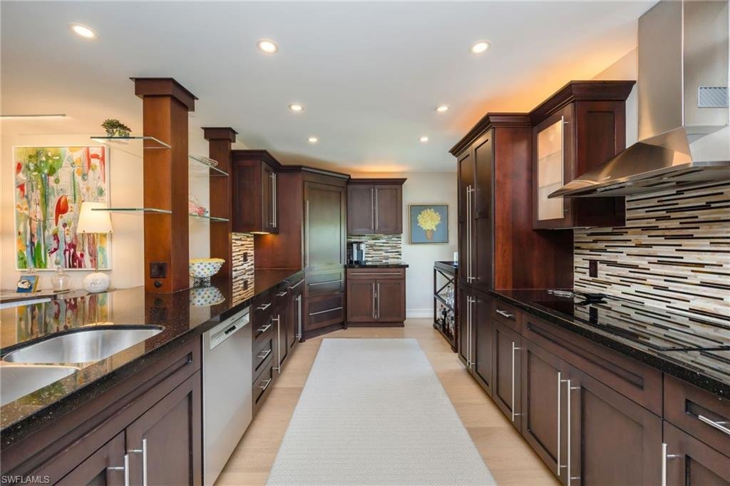 Condo in Naples, Florida, United States 3 - 18090017