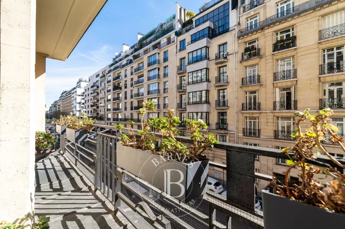 Apartment in Muette Nord, Paris 16e Arrondissement, Paris 2 - 18090166