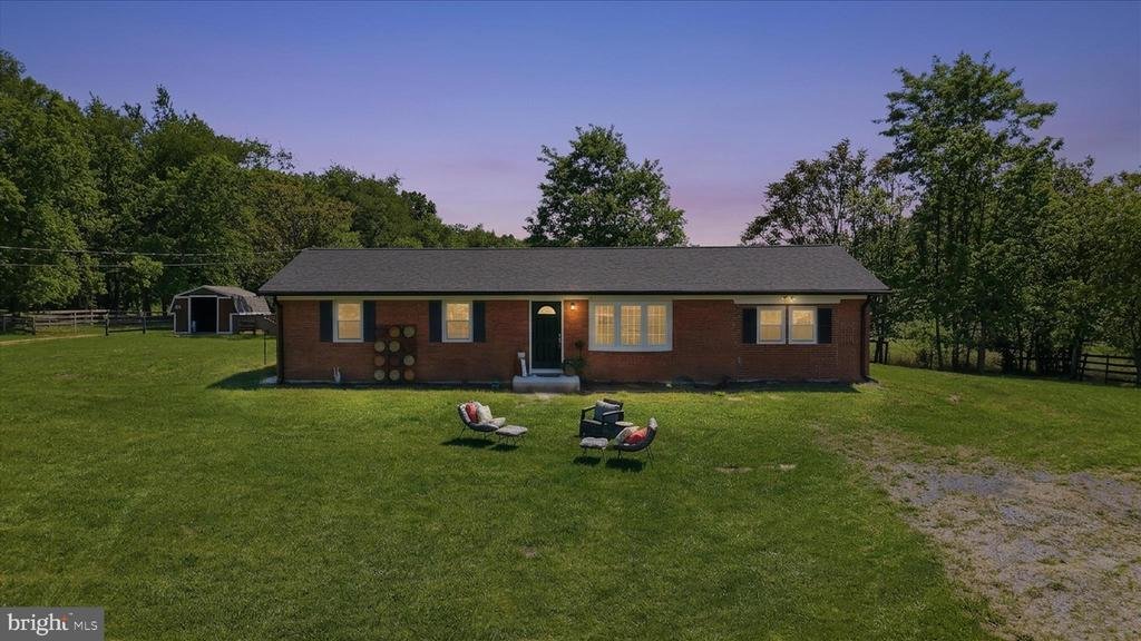House in Summit Point, West Virginia, United States 4 - 18090088