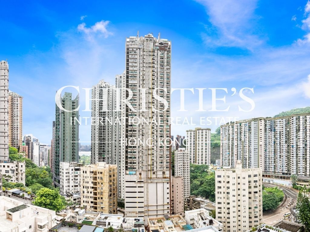 Apartment in Hong Kong, Hong Kong 1 - 18090295