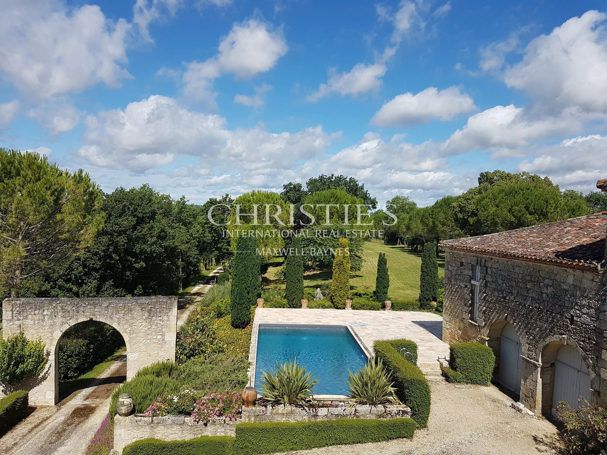Elegant Historic Château In Elevated Position With Wide Ranging Views Of The Gers Countryside