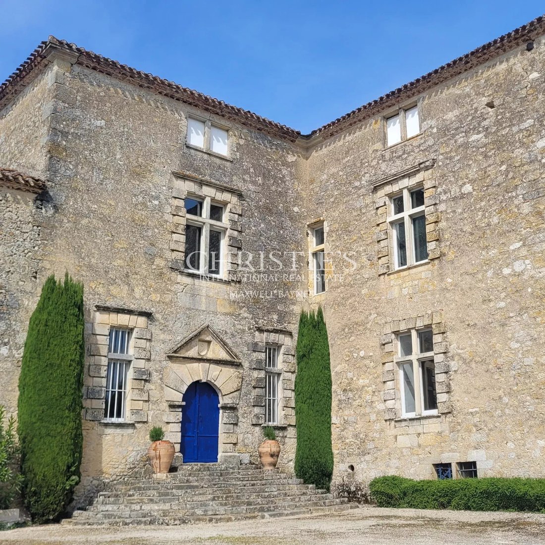 Elegant Historic Château In Elevated Position With Wide Ranging Views Of The Gers Countryside