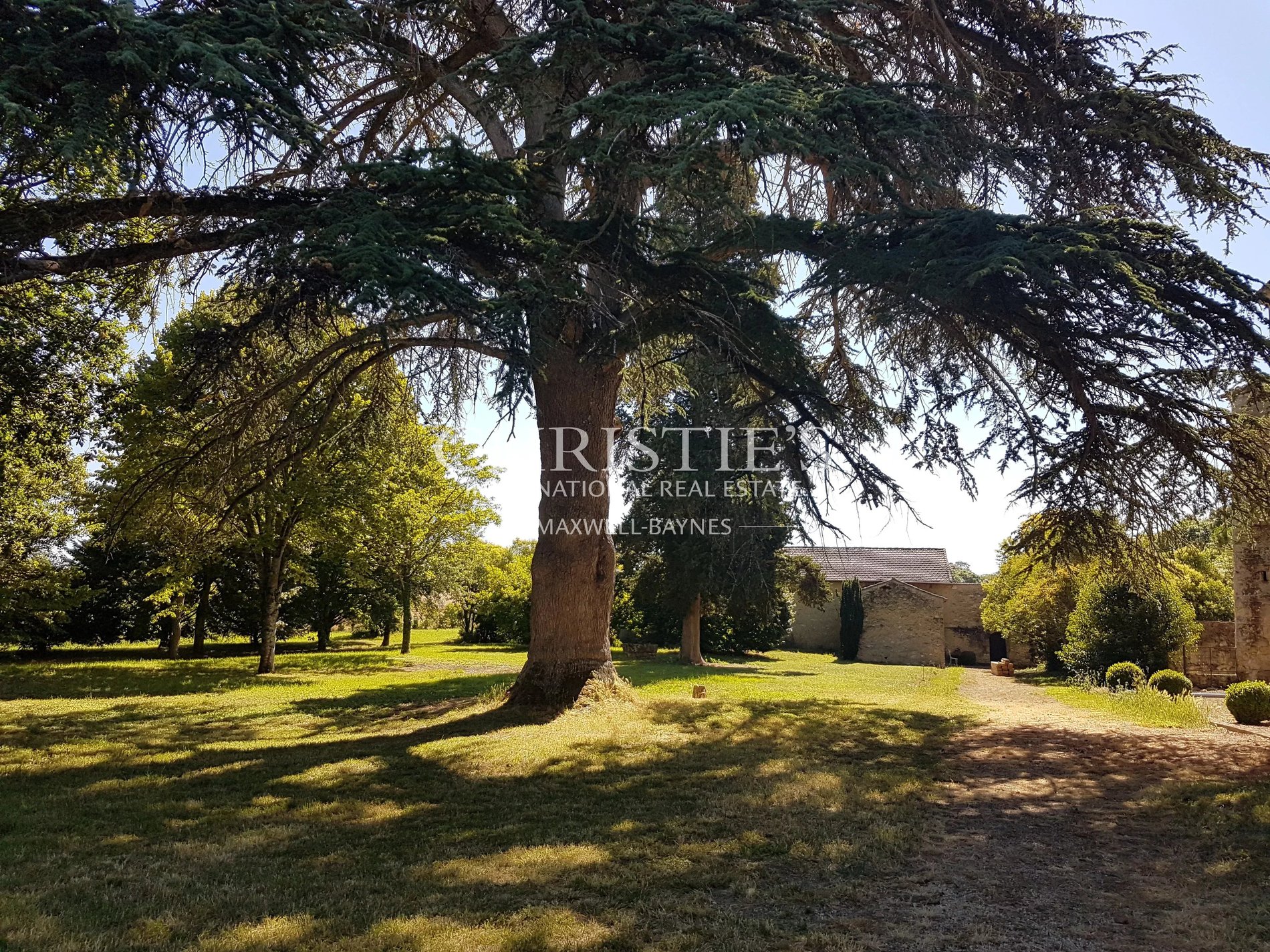 Elegant Historic Château In Elevated Position With Wide Ranging Views Of The Gers Countryside