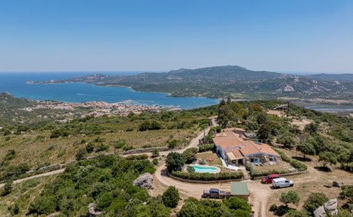 Villa à Arzachena, Sardaigne, Italie 1