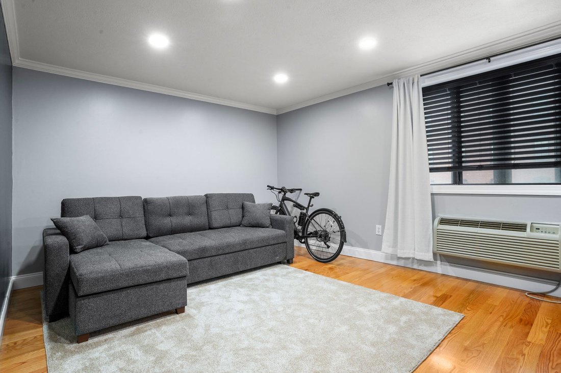 Condo in Boston, Massachusetts, United States 5 - 18090540