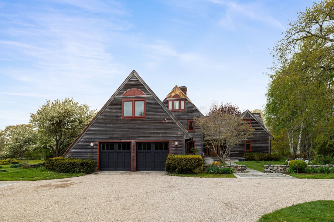 Little Compton, Rhode Island, United States 2 - 18090554