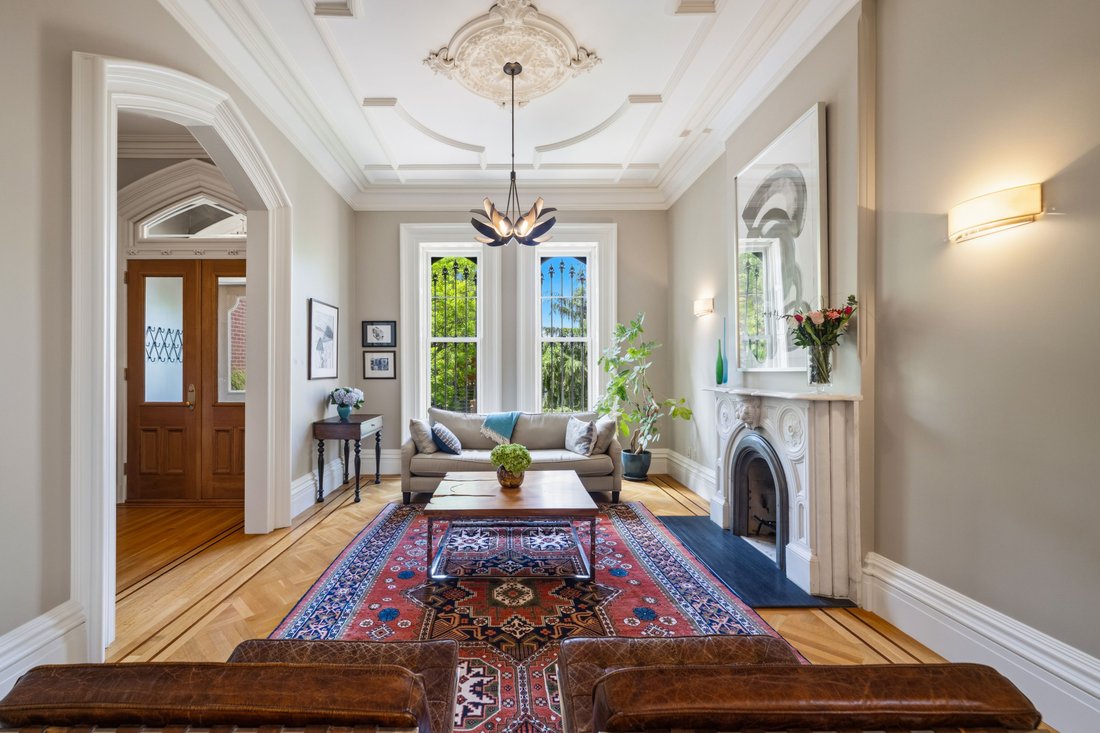 House in New York, New York, United States 2 - 18090559