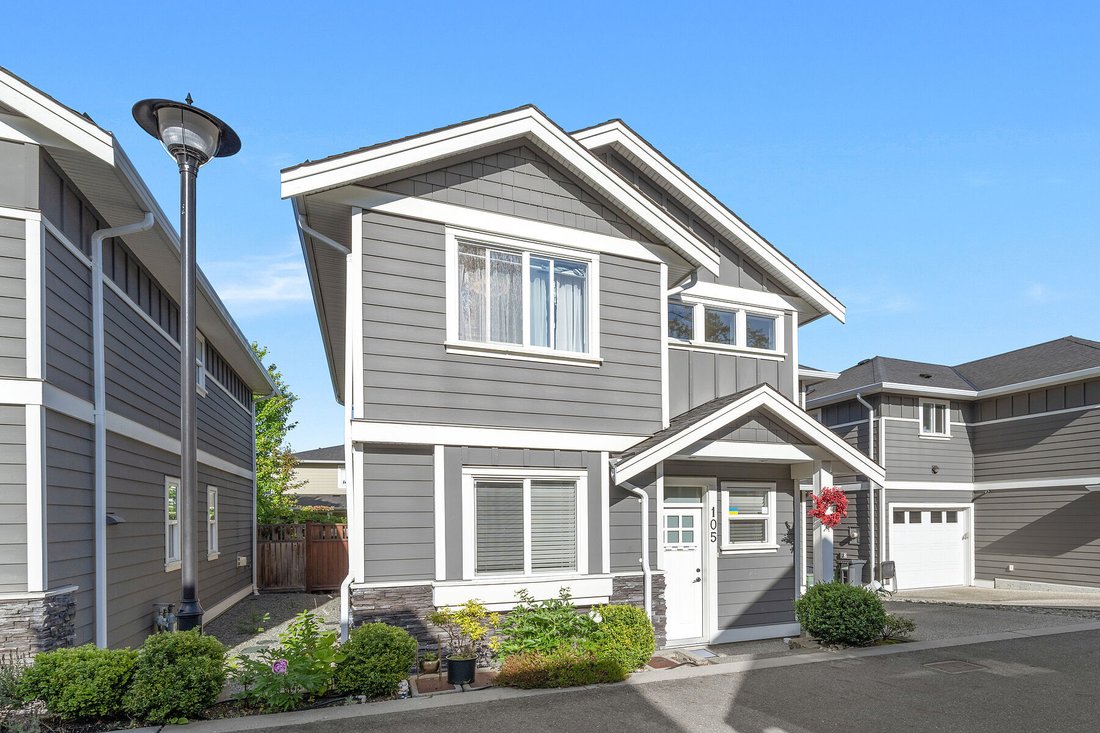 House in North Saanich, British Columbia, Canada 2 - 18090547