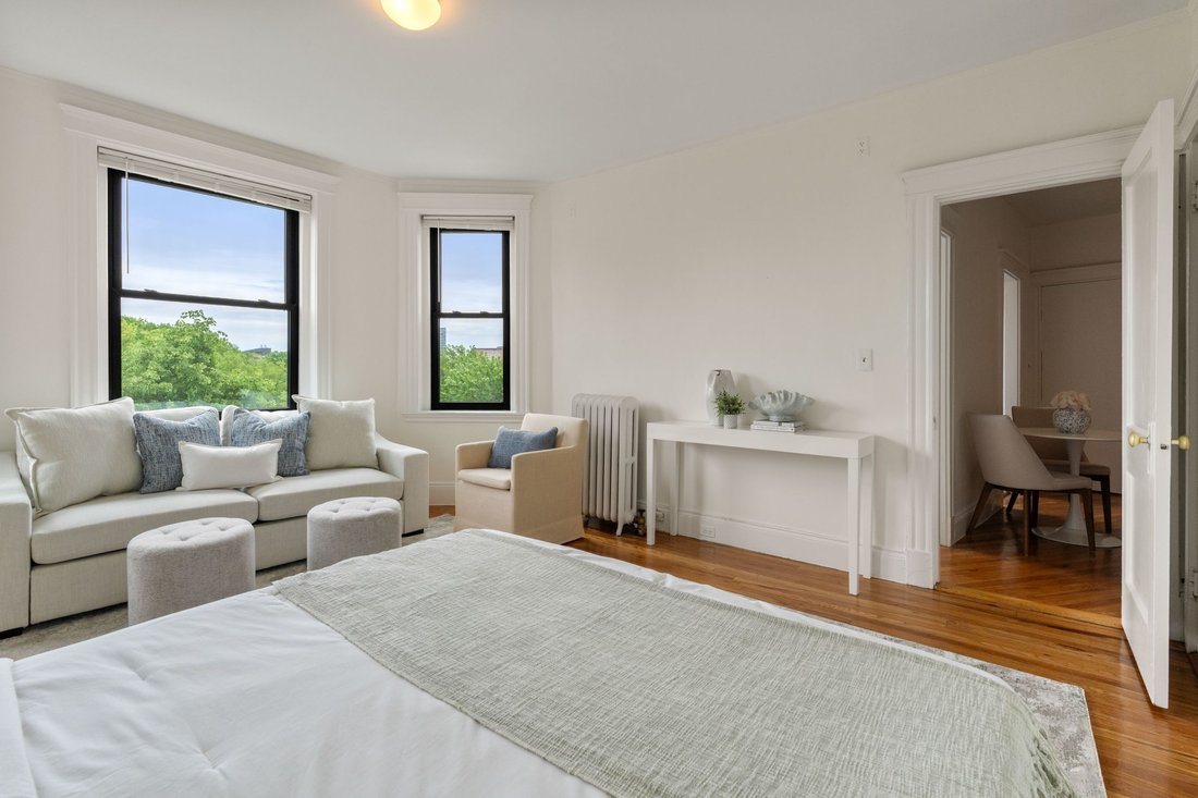 Condo in Boston, Massachusetts, United States 2 - 18090433