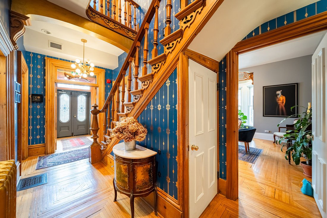 House in Picton, Ontario, Canada 3 - 18090434