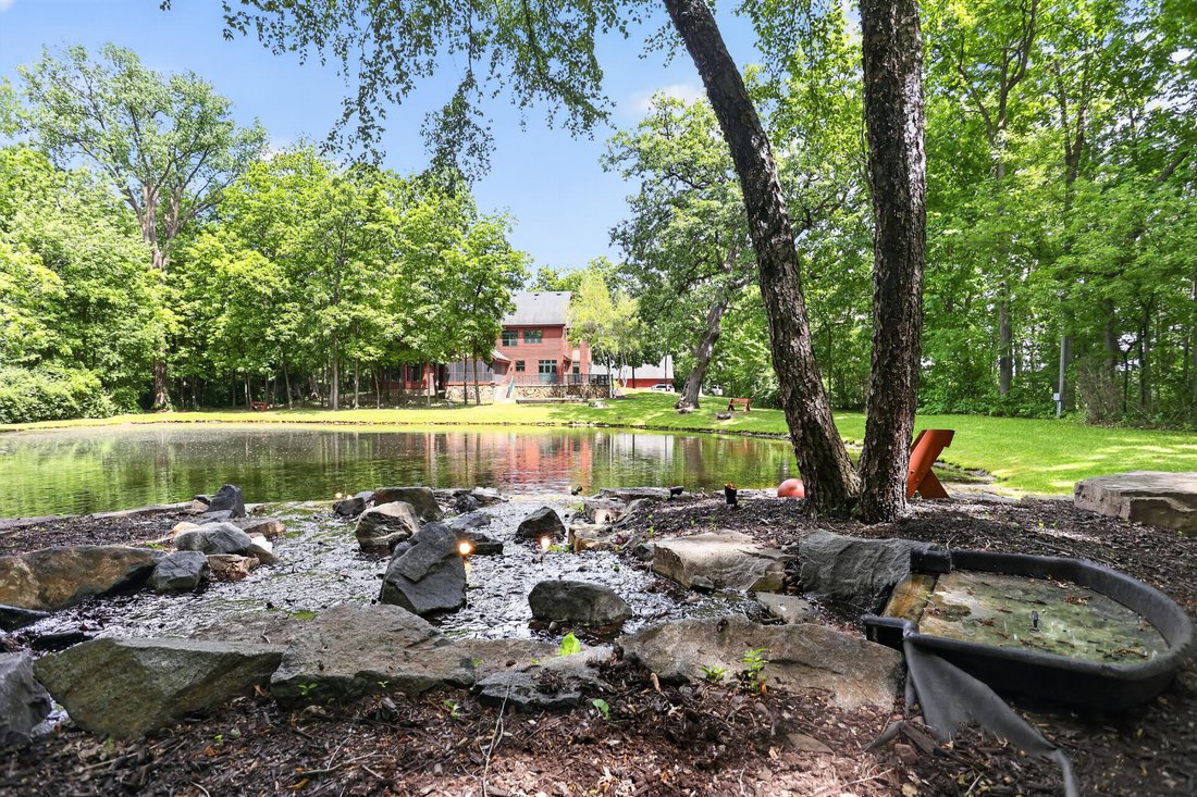 House in Yorkville, Wisconsin, United States 2 - 18090516