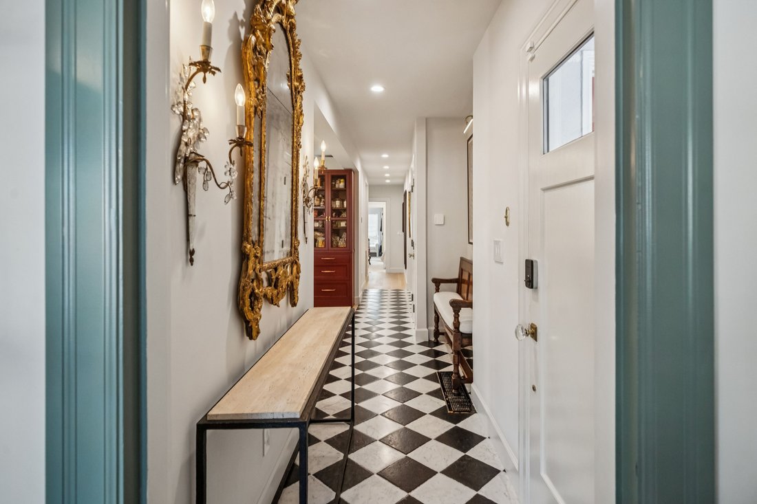 Condo in San Francisco, California, United States 3 - 18090431