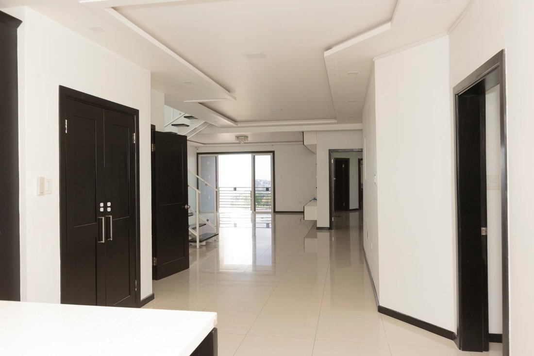 Apartment in Kingston 8, Jamaica 4 - 18090435
