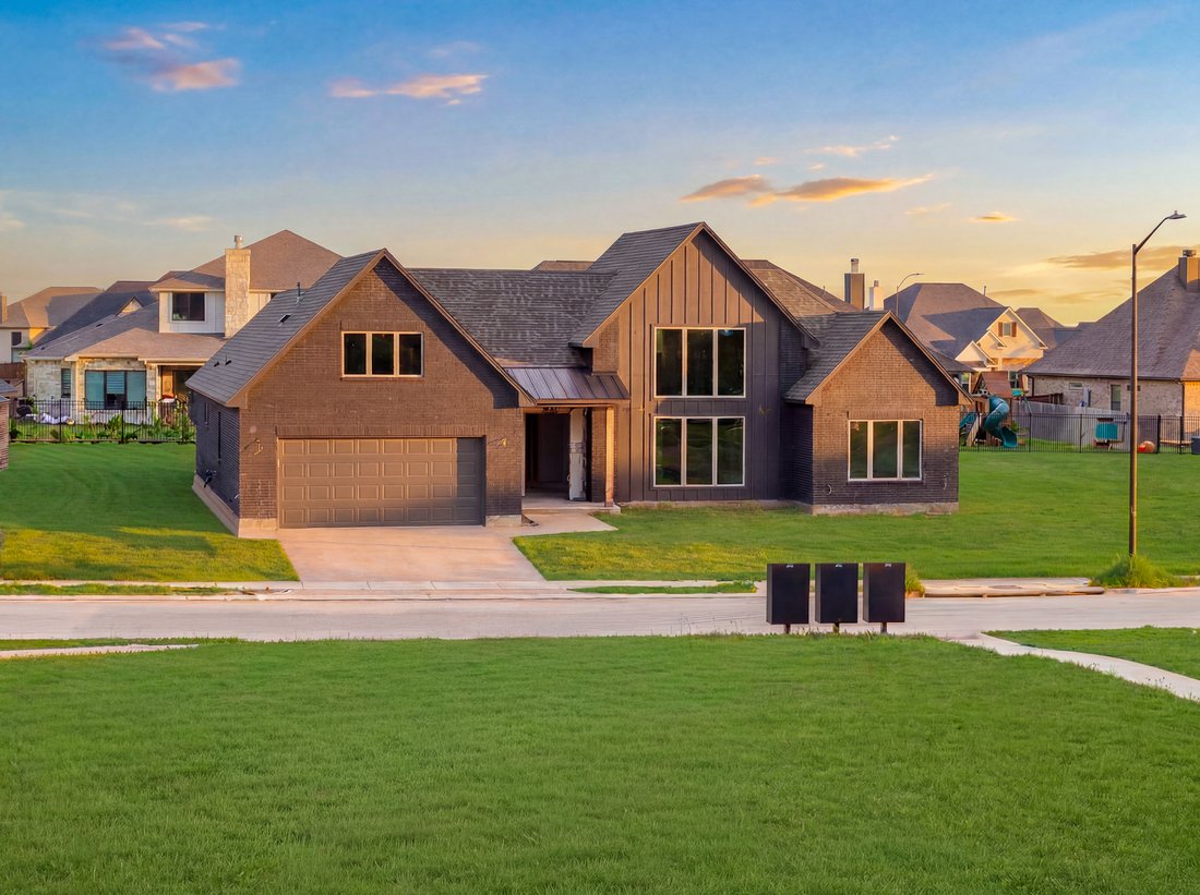 College Station, Texas, United States 1 - 18090533